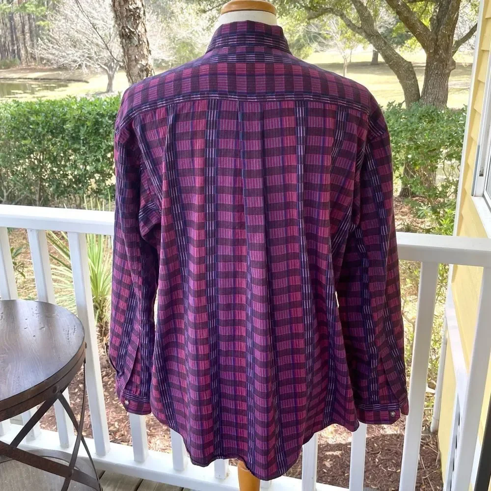 The North Face Long Sleeve Check Print Shirt. Size Large.